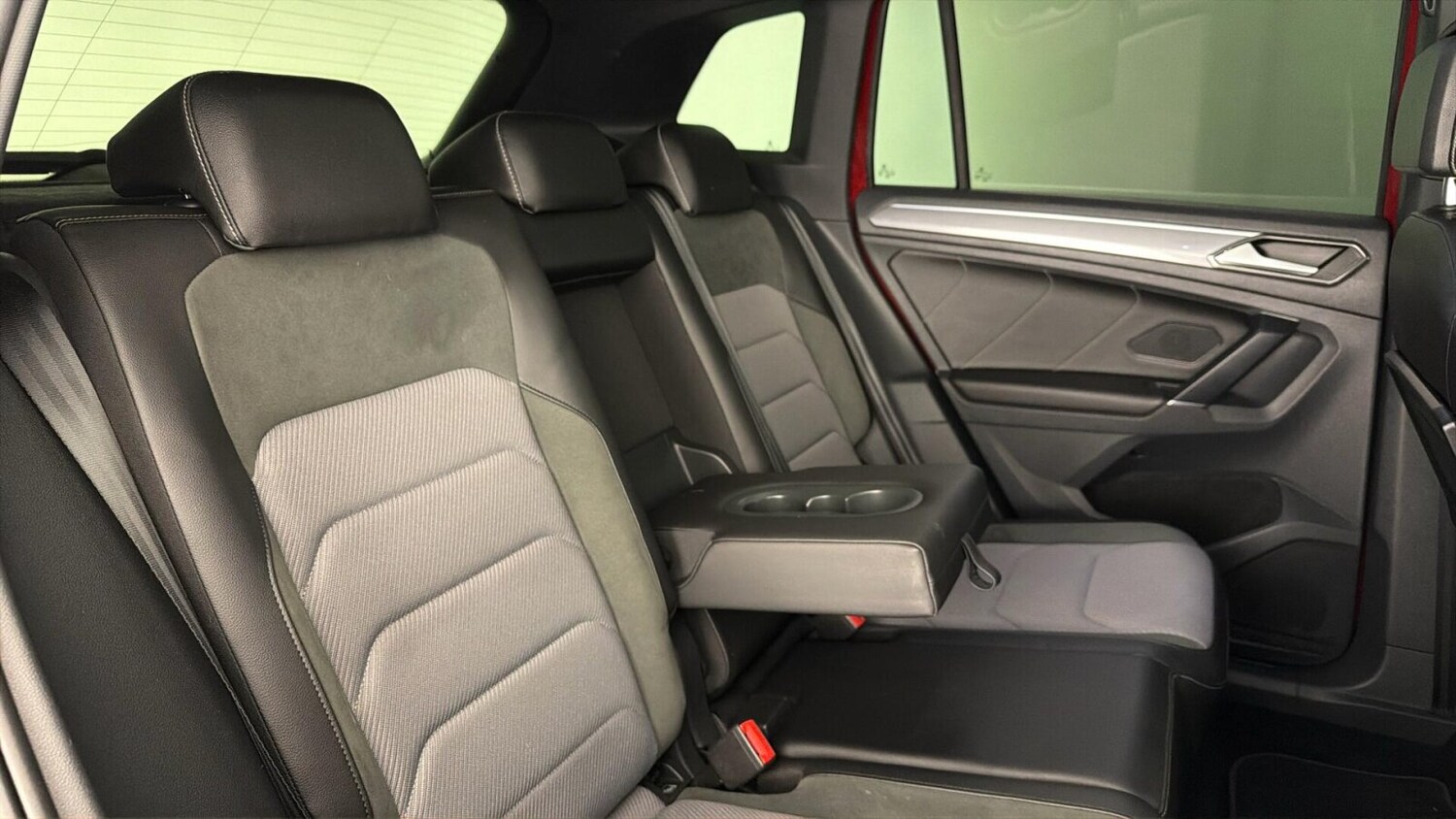 Used Volkswagen Tiguan 2017 for sale - 77755685: Photo 34