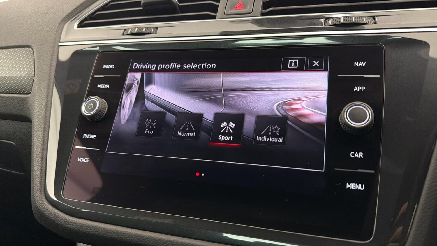 Used Volkswagen Tiguan 2022 for sale - 77771258: Photo 40