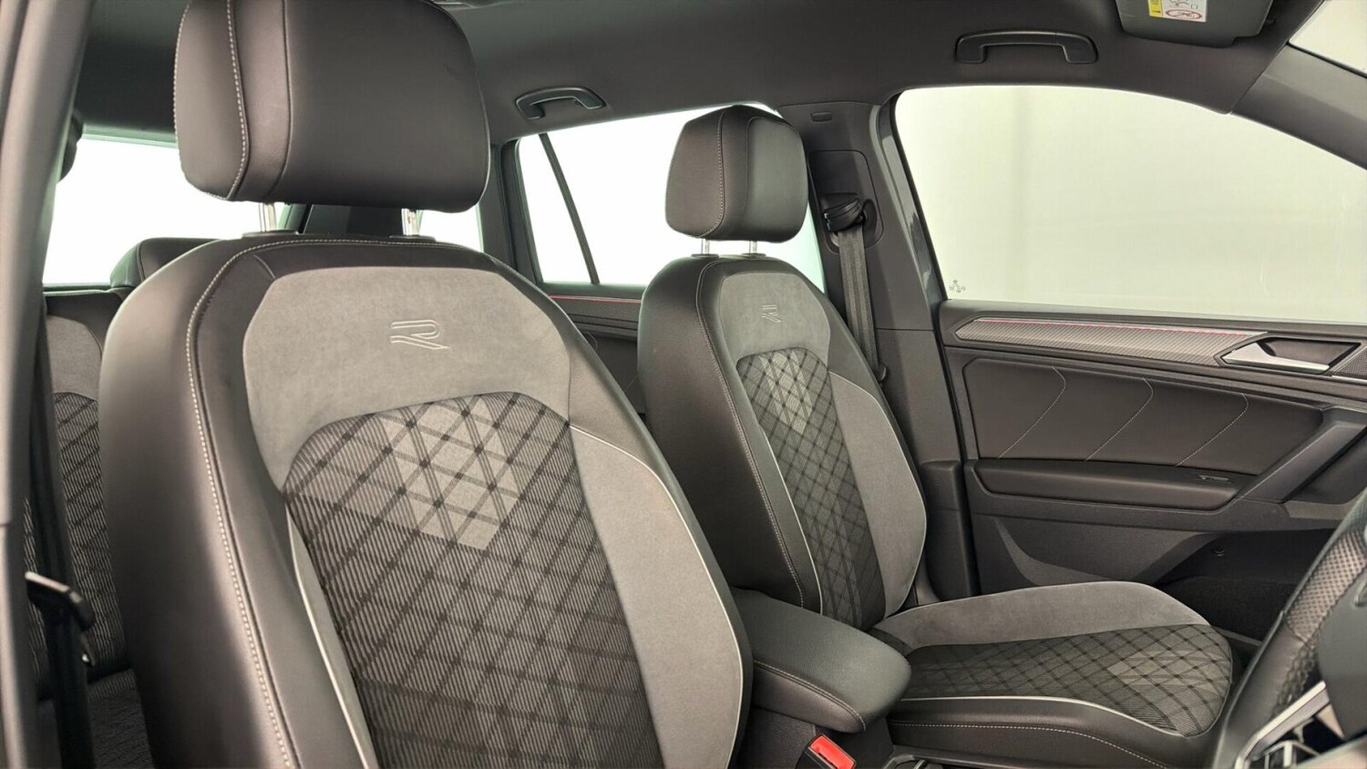 Used Volkswagen Tiguan 2021 for sale - 77576434: Photo 35