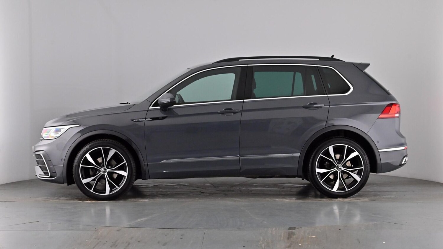 Used Volkswagen Tiguan 2021 for sale - 77576434: Photo 60