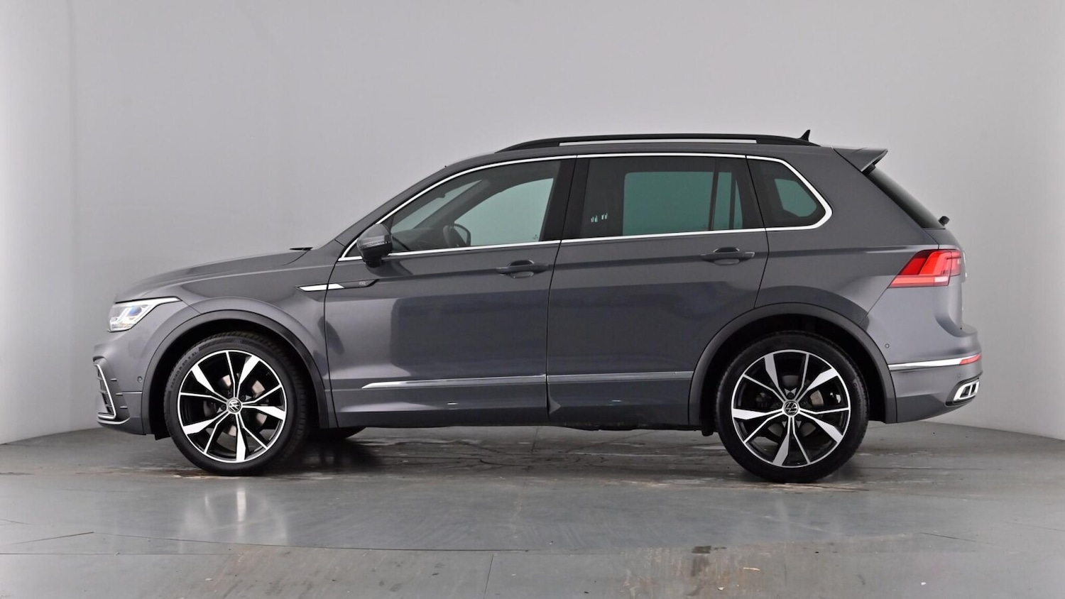 Used Volkswagen Tiguan 2021 for sale - 77576434: Photo 61
