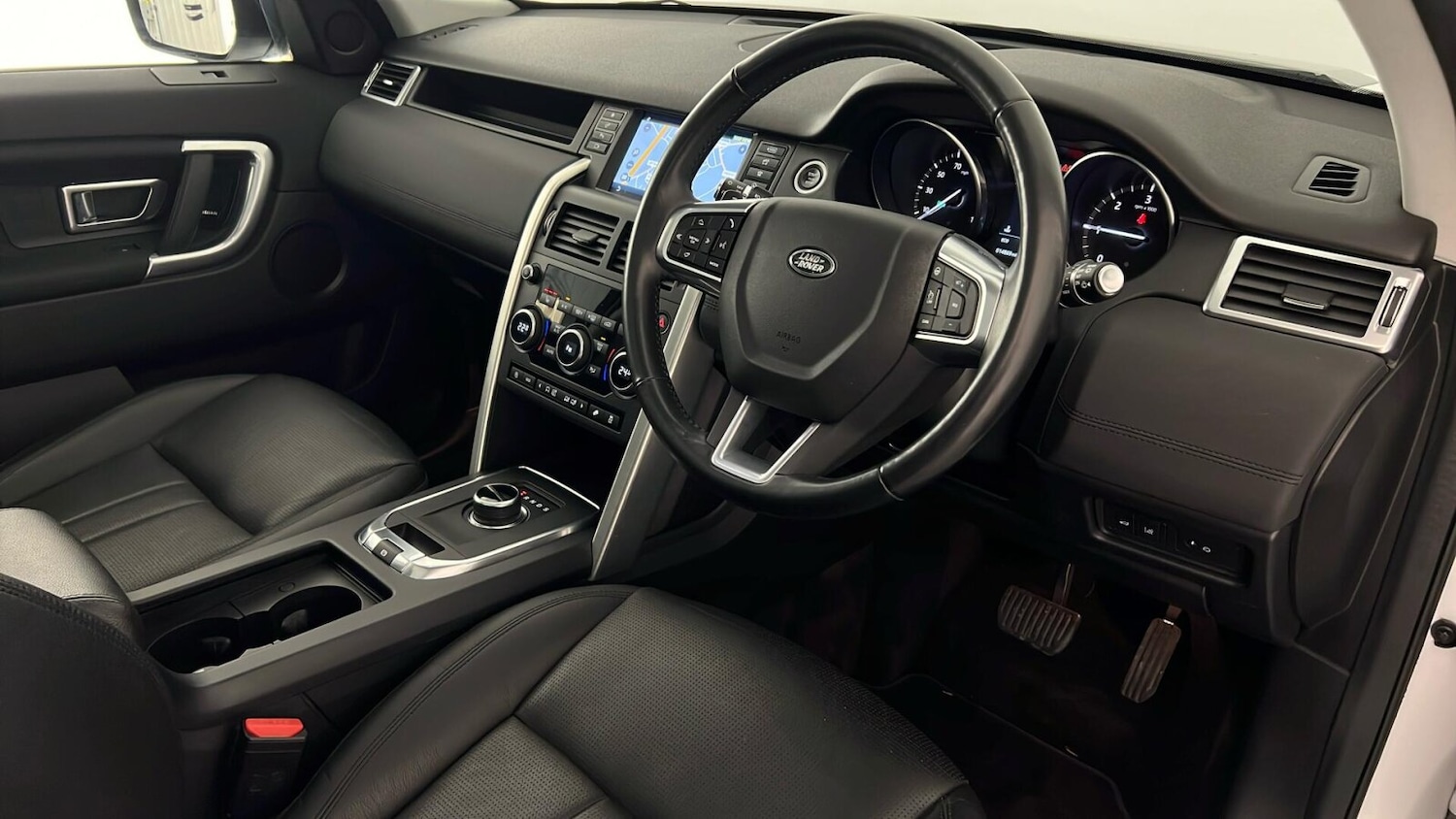 Used Land Rover Discovery Sport 2018 for sale - 76817653: Photo 16