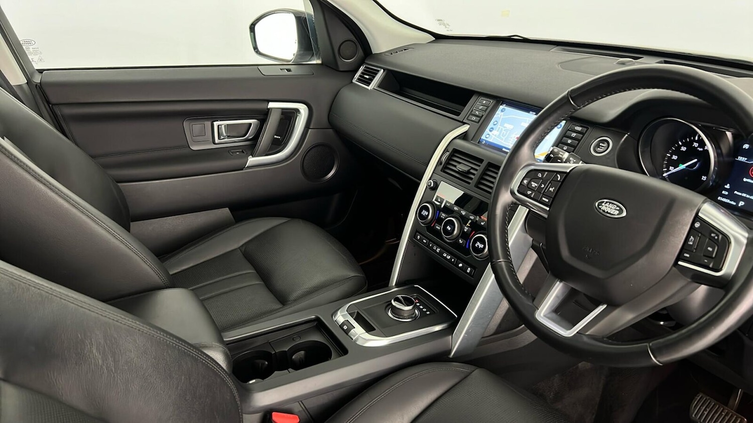 Used Land Rover Discovery Sport 2018 for sale - 76817653: Photo 31