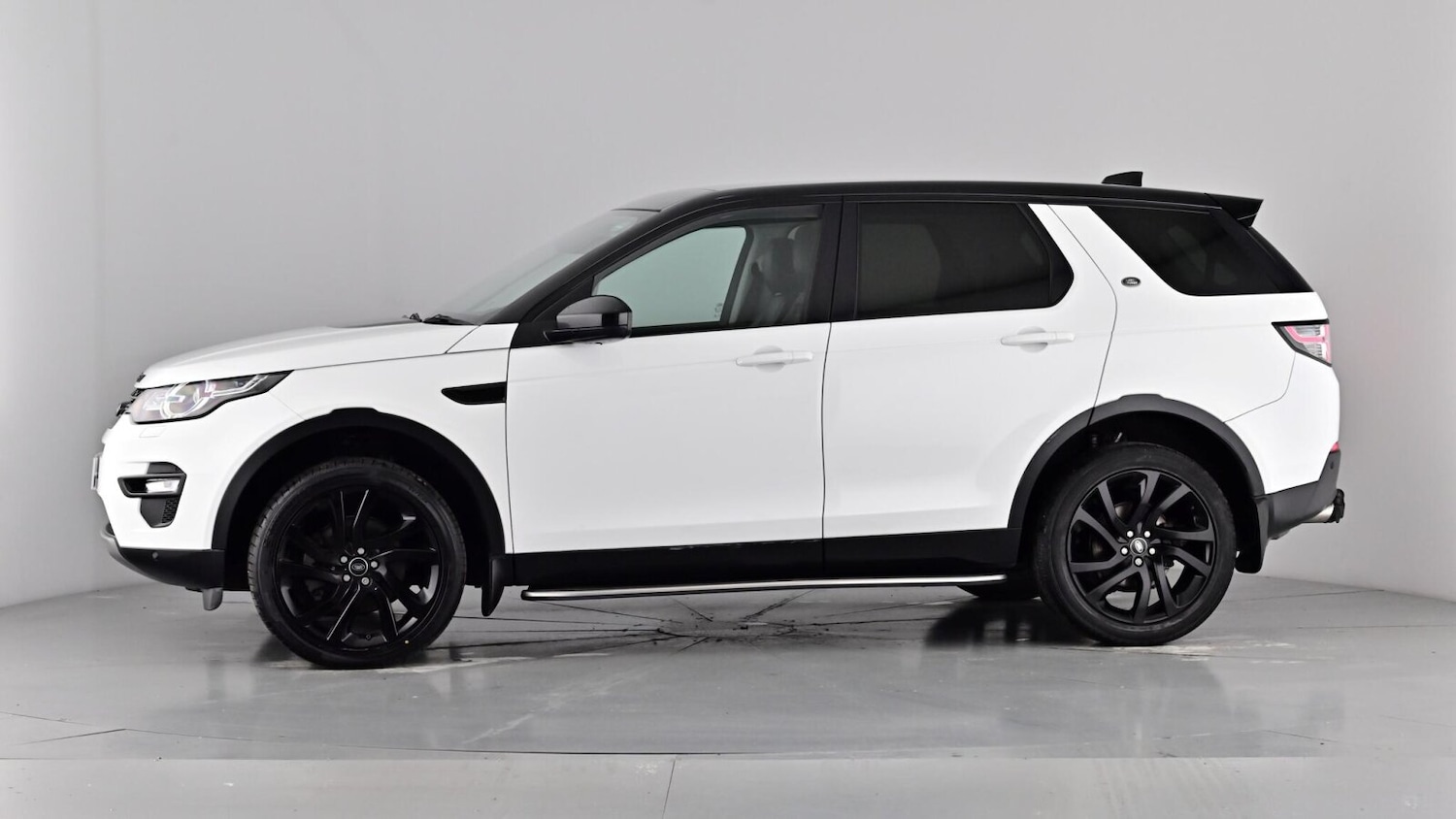 Used Land Rover Discovery Sport 2018 for sale - 76817653: Photo 52