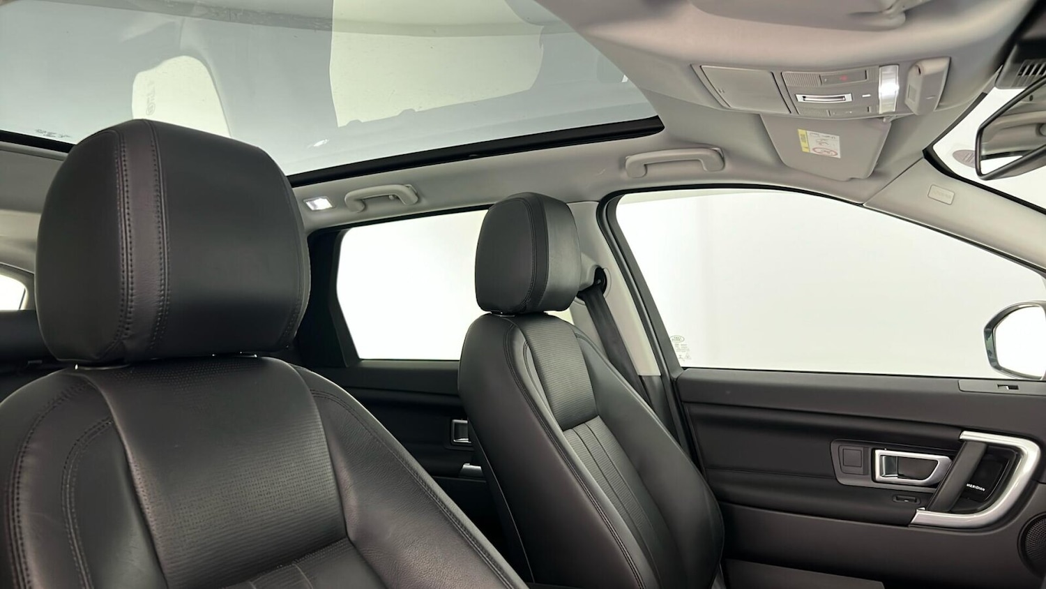 Used Land Rover Discovery Sport 2018 for sale - 76817653: Photo 8