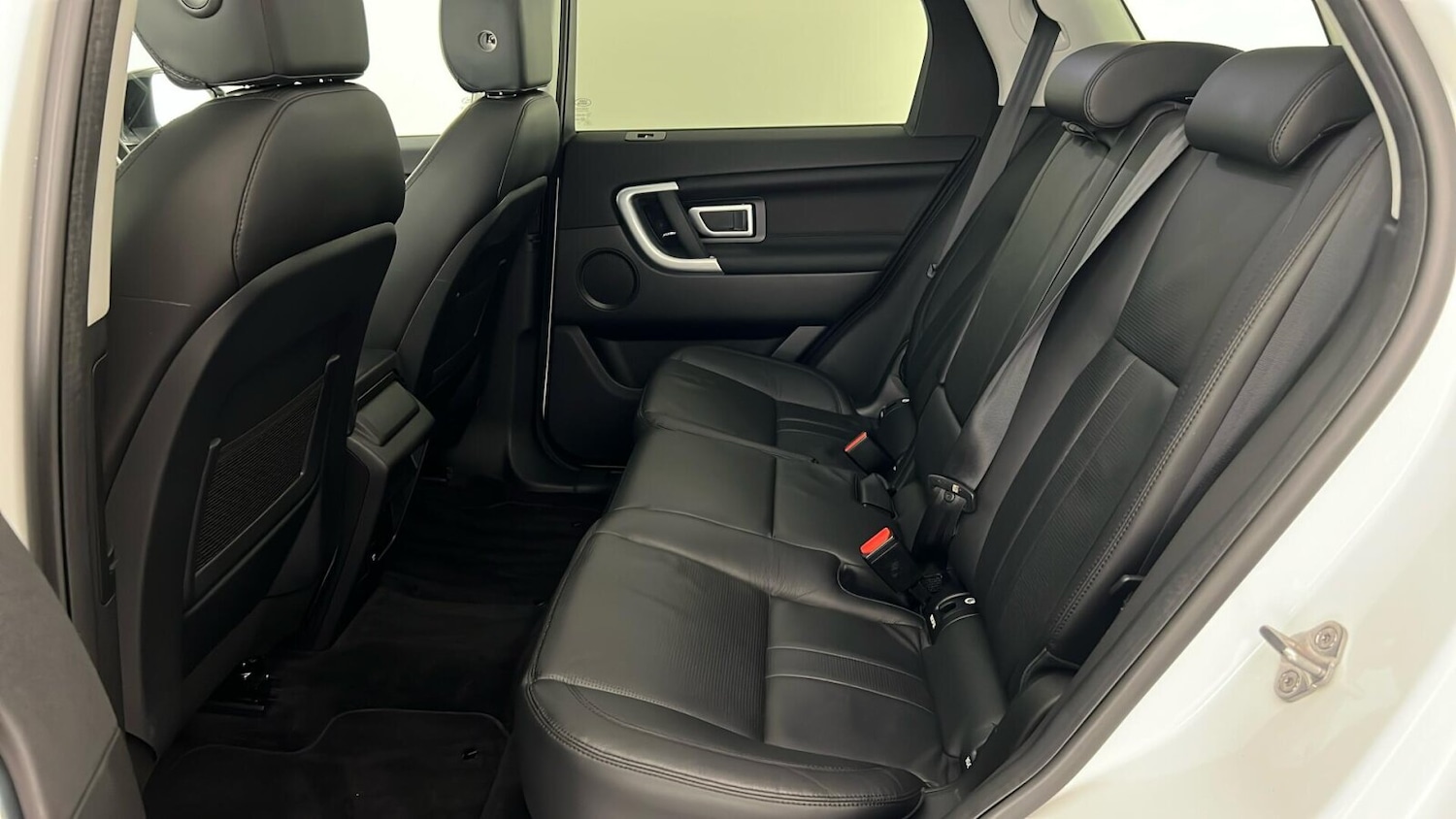 Used Land Rover Discovery Sport 2018 for sale - 76817653: Photo 9