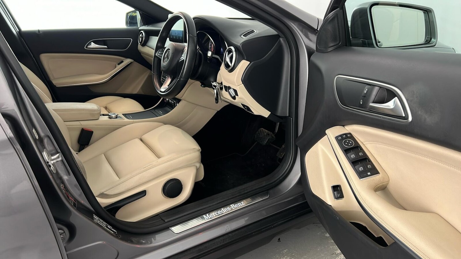 Used Mercedes-Benz GLA 2016 for sale - 76660867: Photo 12