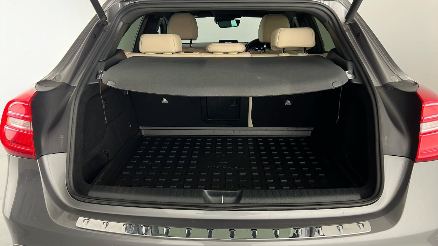 Used Mercedes-Benz GLA 2016 for sale - 76660867: Photo 19