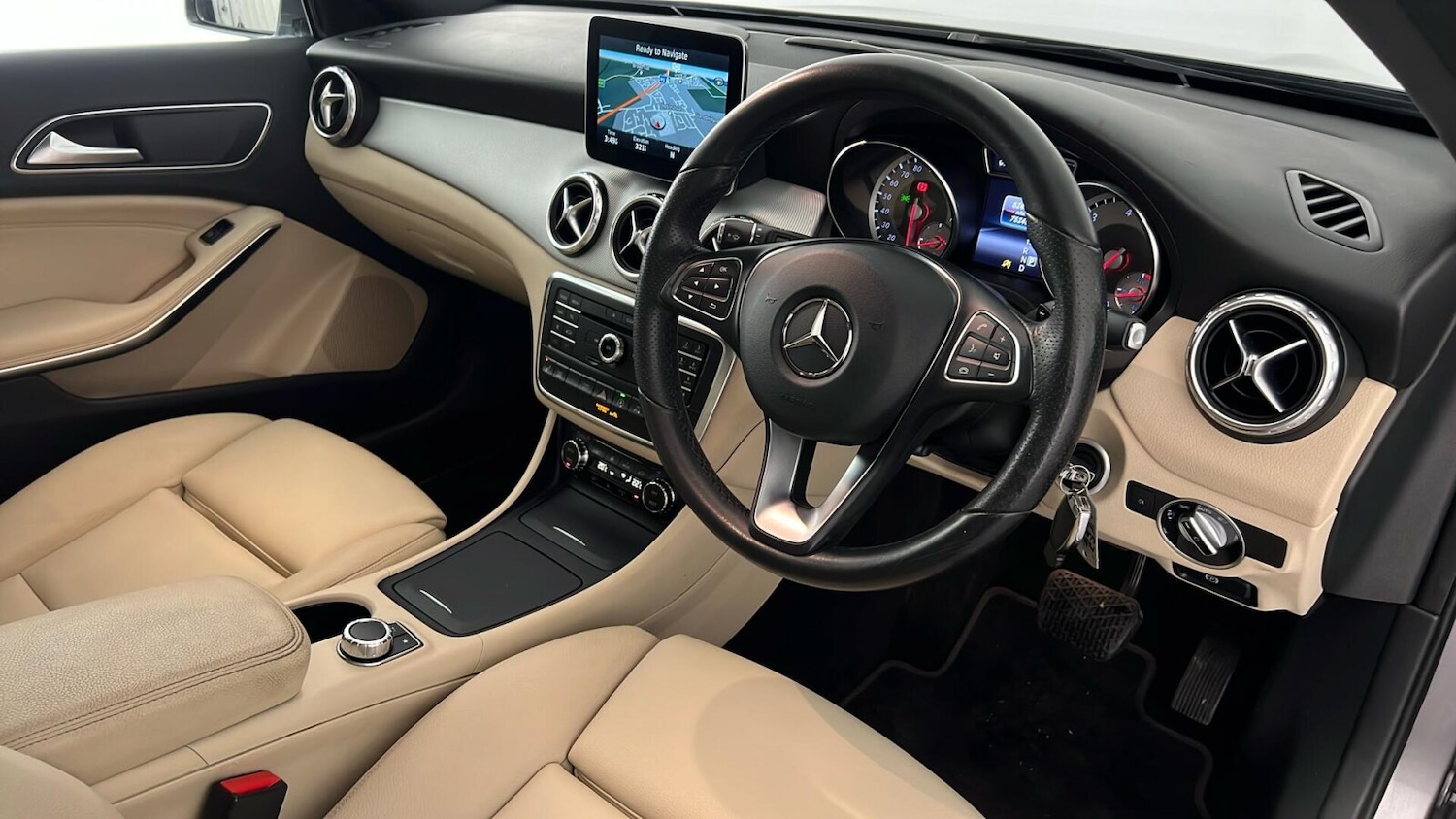Used Mercedes-Benz GLA 2016 for sale - 76660867: Photo 21