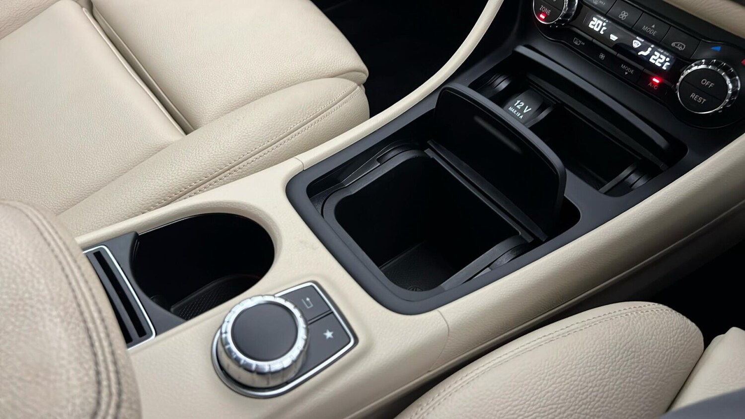 Used Mercedes-Benz GLA 2016 for sale - 76660867: Photo 46