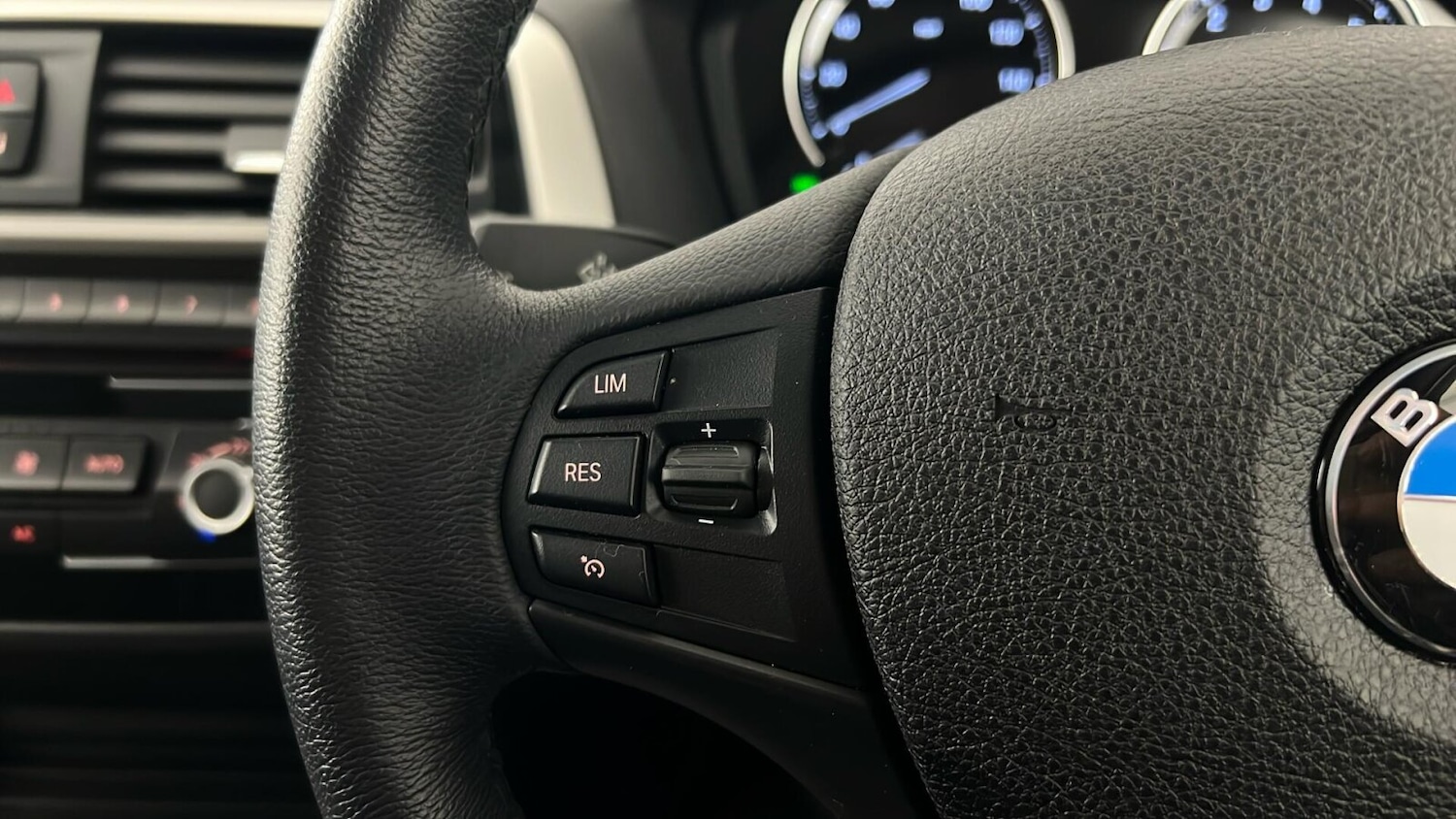 Used BMW 1 Series 2019 for sale - 76487316: Photo 21