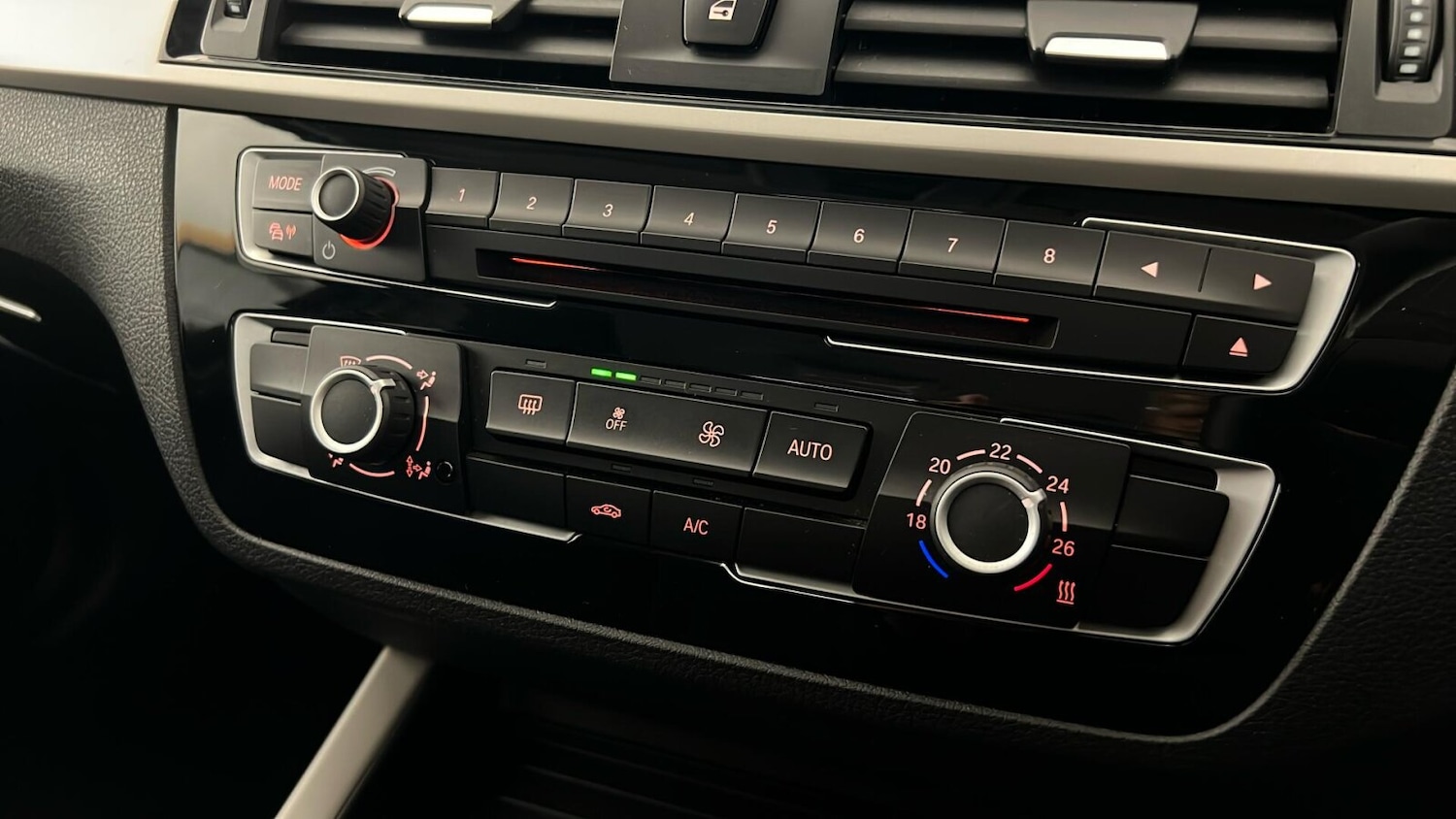 Used BMW 1 Series 2019 for sale - 76487316: Photo 24