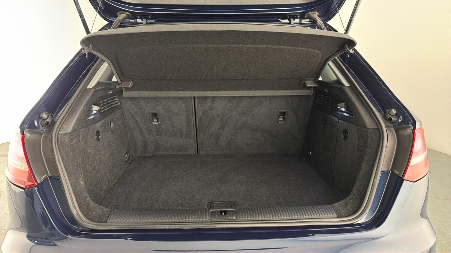 Used Audi A3 2020 for sale - 77826442: Photo 13