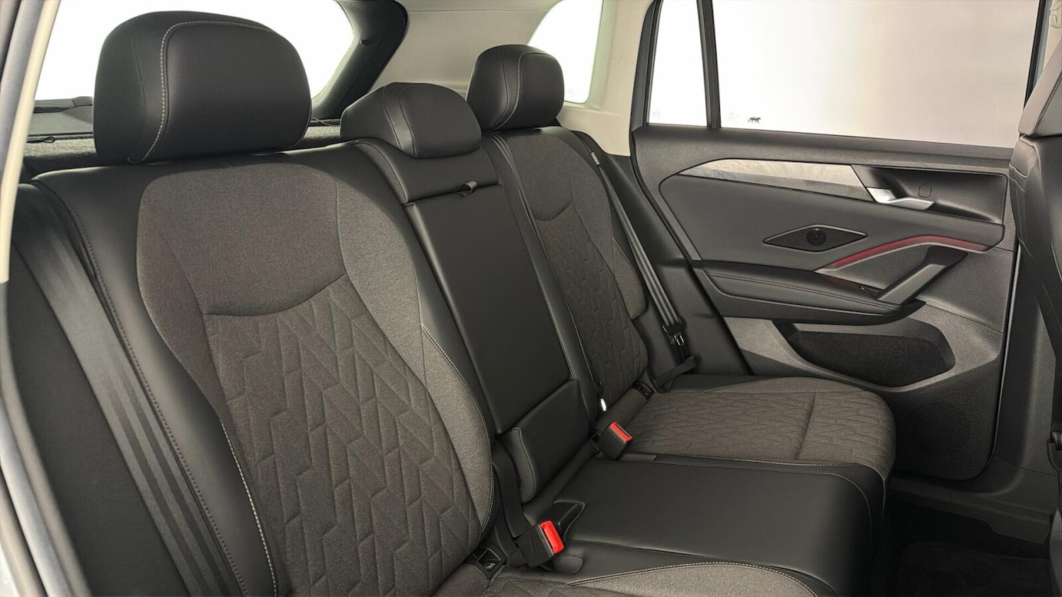 Used Volkswagen Tiguan 2024 for sale - 77492676: Photo 31