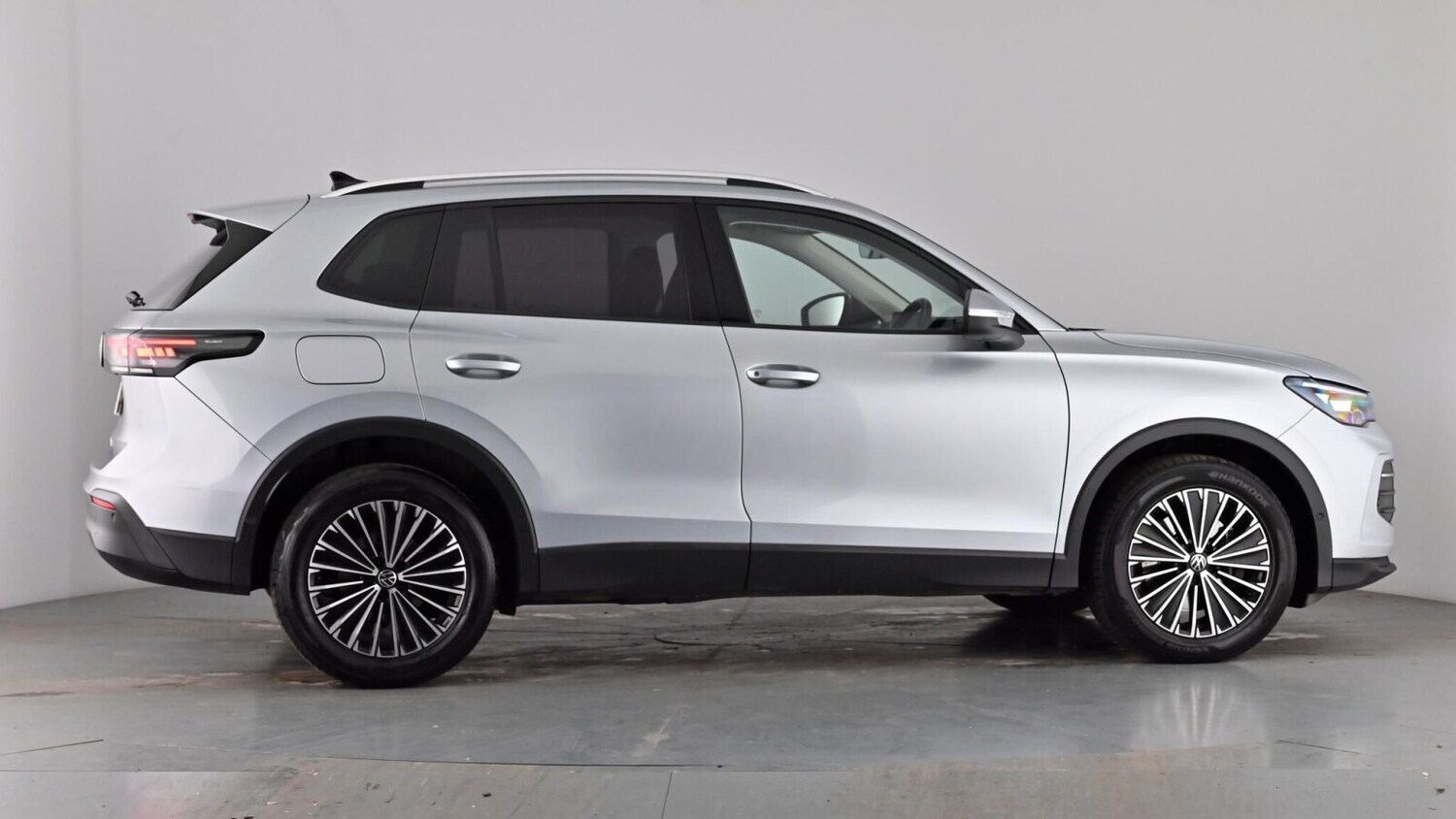 Used Volkswagen Tiguan 2024 for sale - 77492676: Photo 70