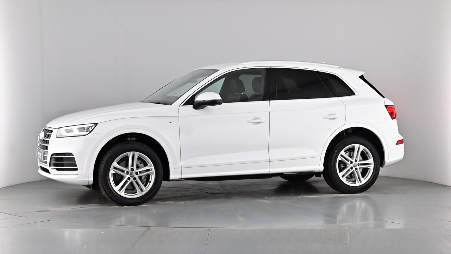 Used Audi Q5 2019 for sale - 77740036: Photo 52