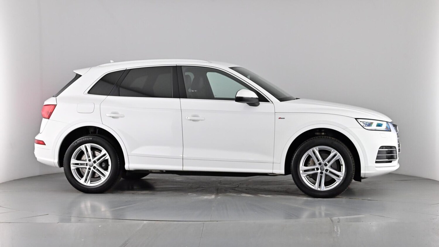 Used Audi Q5 2019 for sale - 77740036: Photo 73