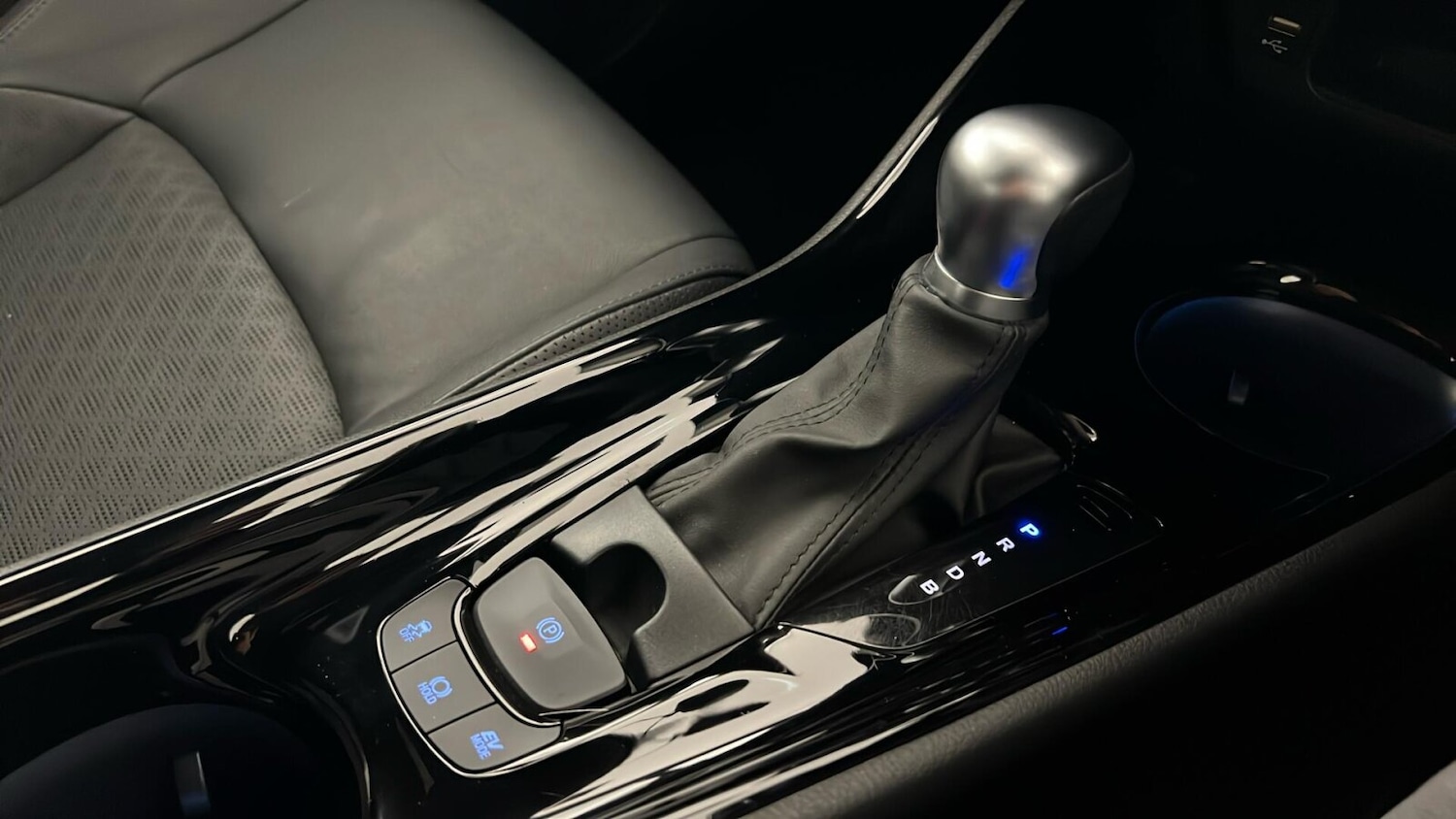 Used Toyota C-HR 2021 for sale - 76161477: Photo 14