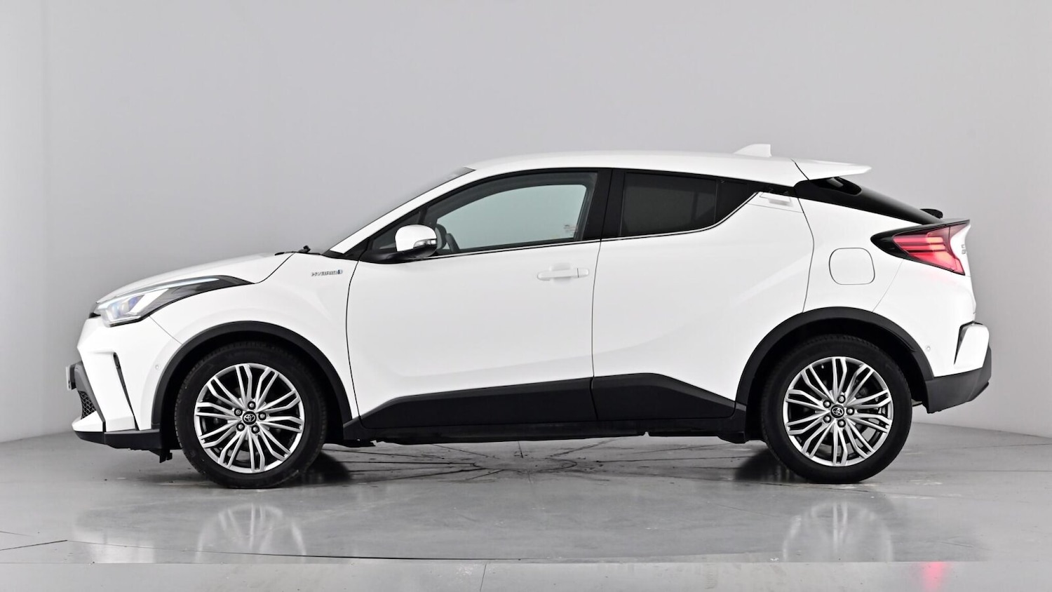 Used Toyota C-HR 2021 for sale - 76161477: Photo 58