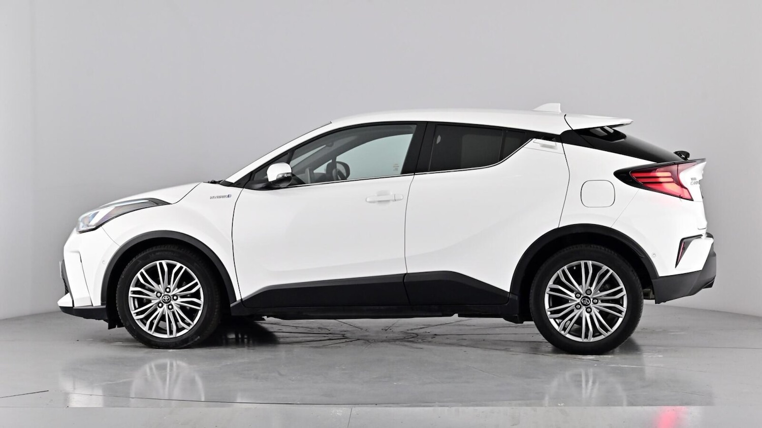 Used Toyota C-HR 2021 for sale - 76161477: Photo 59
