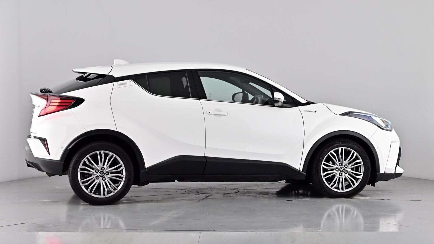 Used Toyota C-HR 2021 for sale - 76161477: Photo 75