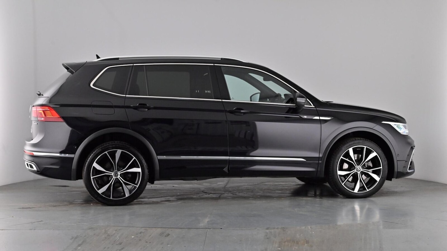 Used Volkswagen Tiguan Allspace 2024 for sale - 77627568: Photo 73