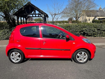 Used Peugeot 107 2010 for sale - 75349215: Photo