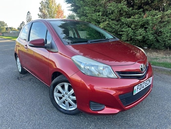 Used Toyota Yaris 2012 for sale - 75999905: Photo