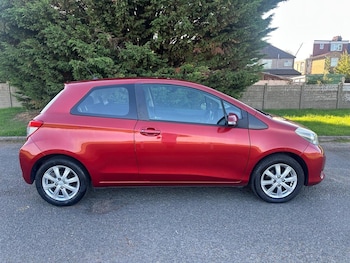 Used Toyota Yaris 2012 for sale - 75999905: Photo