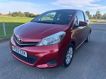 Used Toyota Yaris 2012 for sale - 75999905: Photo
