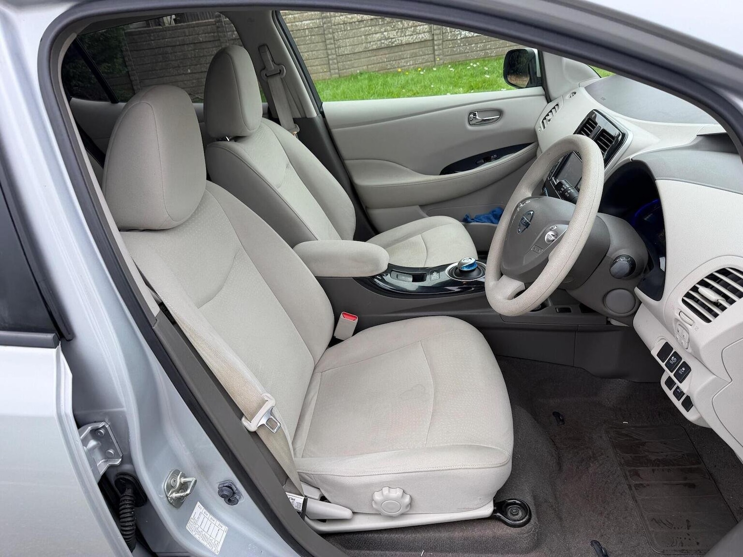 Used Nissan Leaf 2012 for sale - 76070358: Photo 12