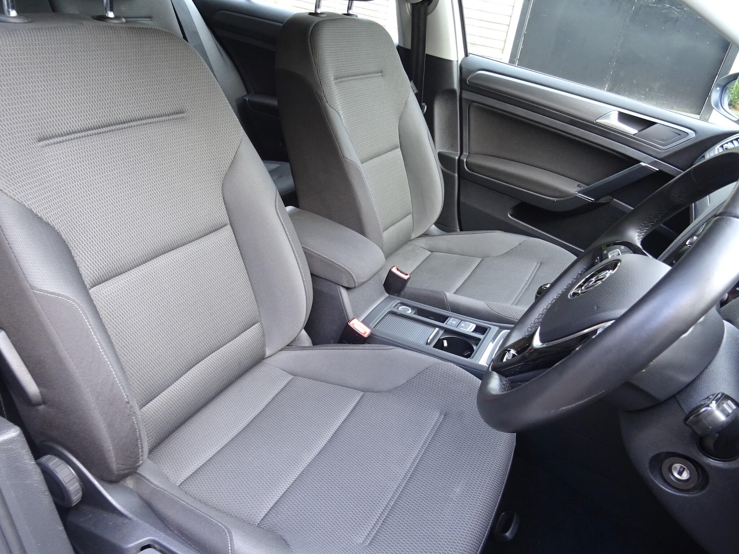 Used Volkswagen Golf 2018 for sale - 76989328: Photo 12