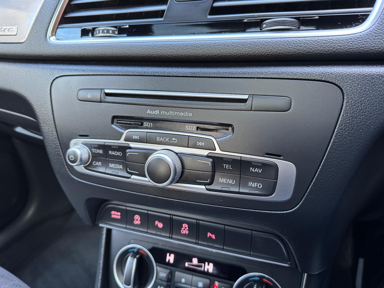 Used Audi Q3 2016 for sale - 76988286: Photo 25