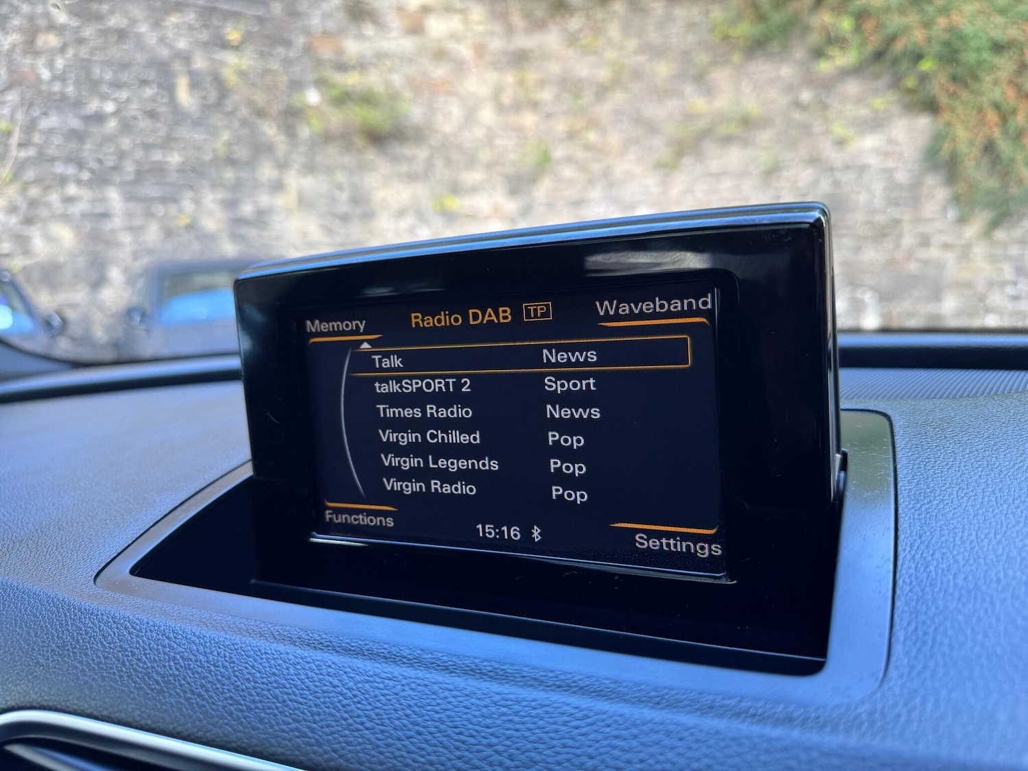 Used Audi Q3 2016 for sale - 76988286: Photo 28