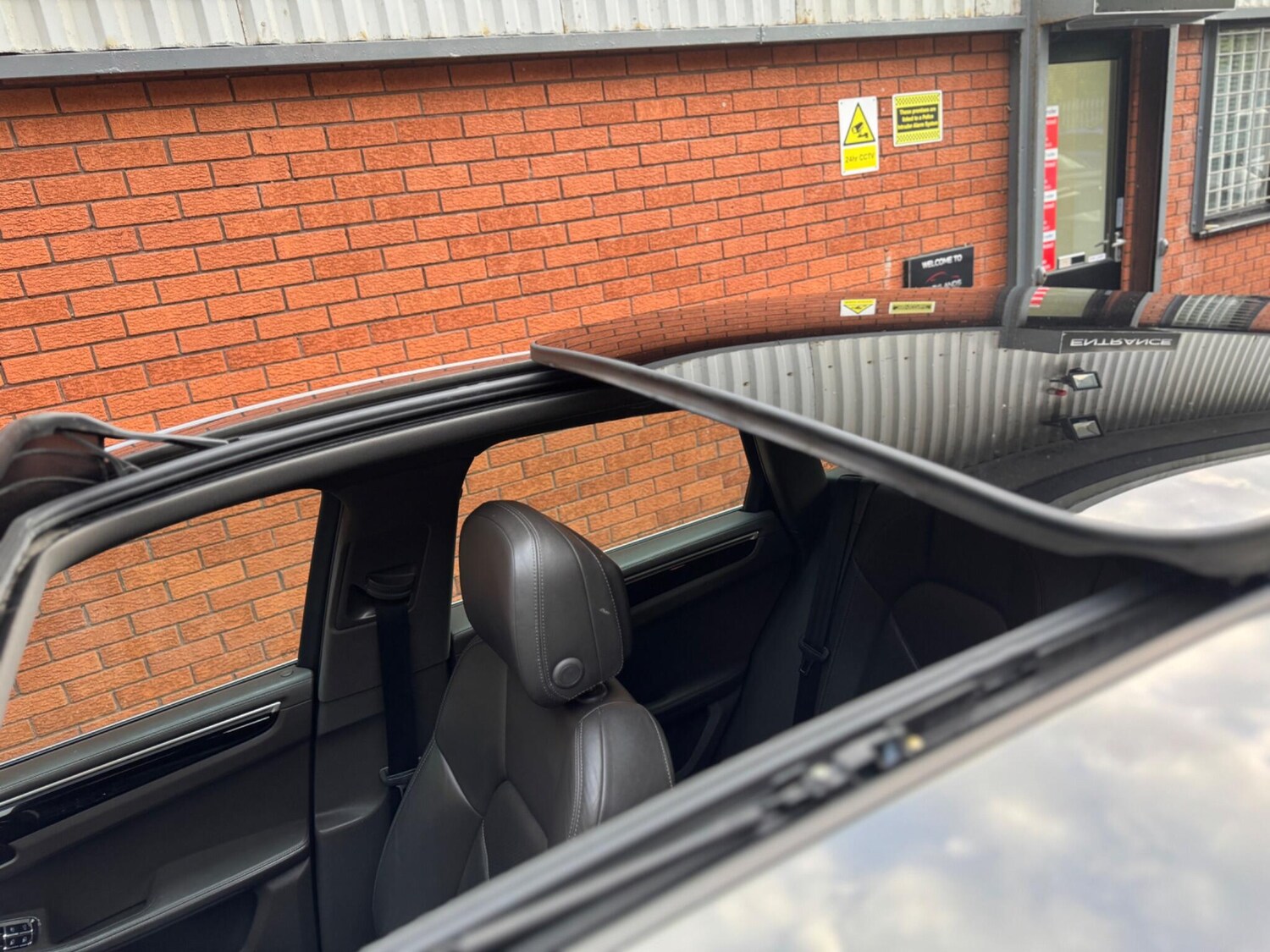 Used Porsche Macan 2018 for sale - 76991906: Photo 14