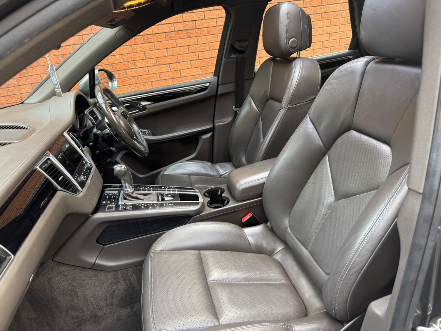 Used Porsche Macan 2018 for sale - 76991906: Photo 18