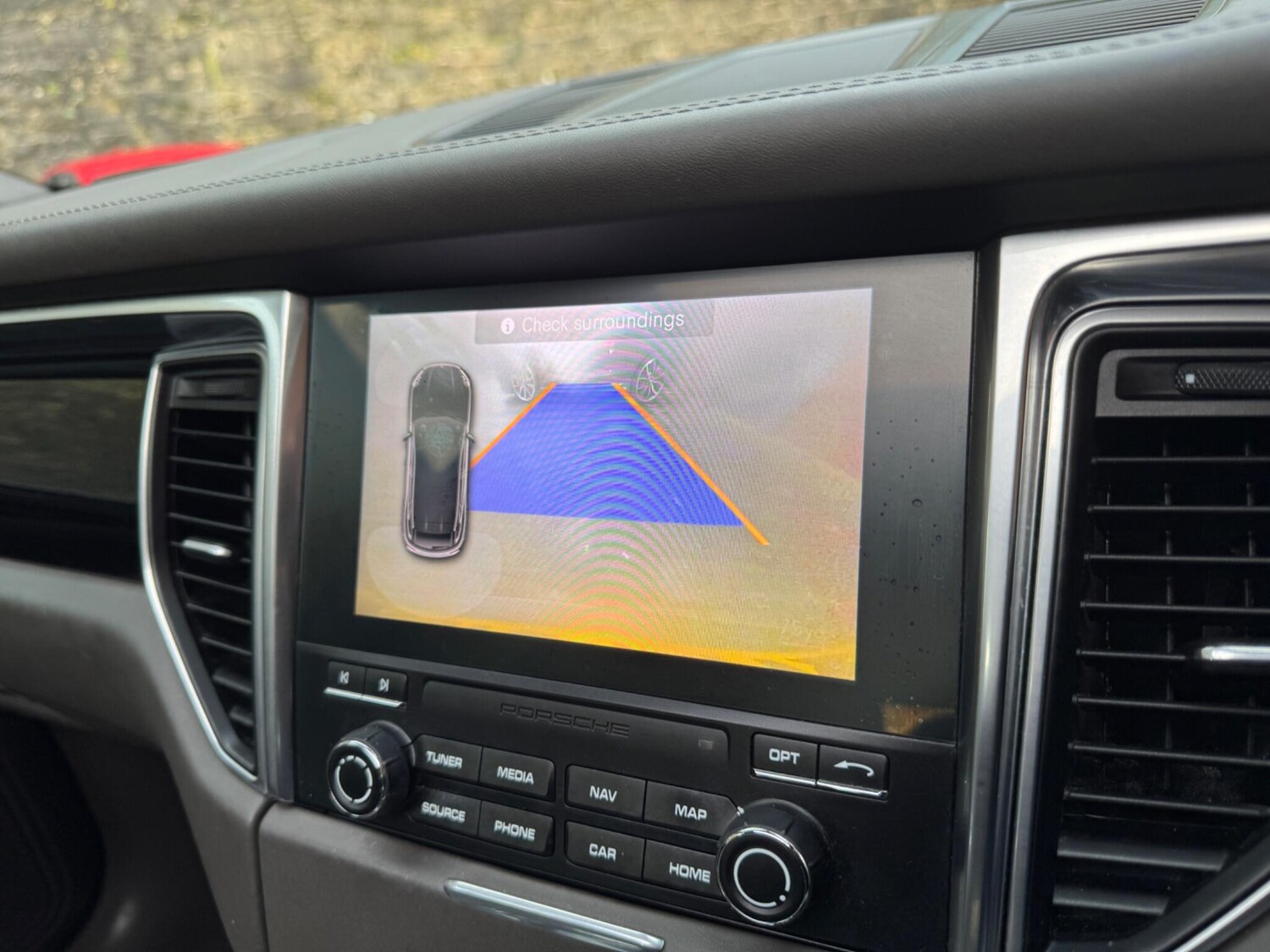 Used Porsche Macan 2018 for sale - 76991906: Photo 31