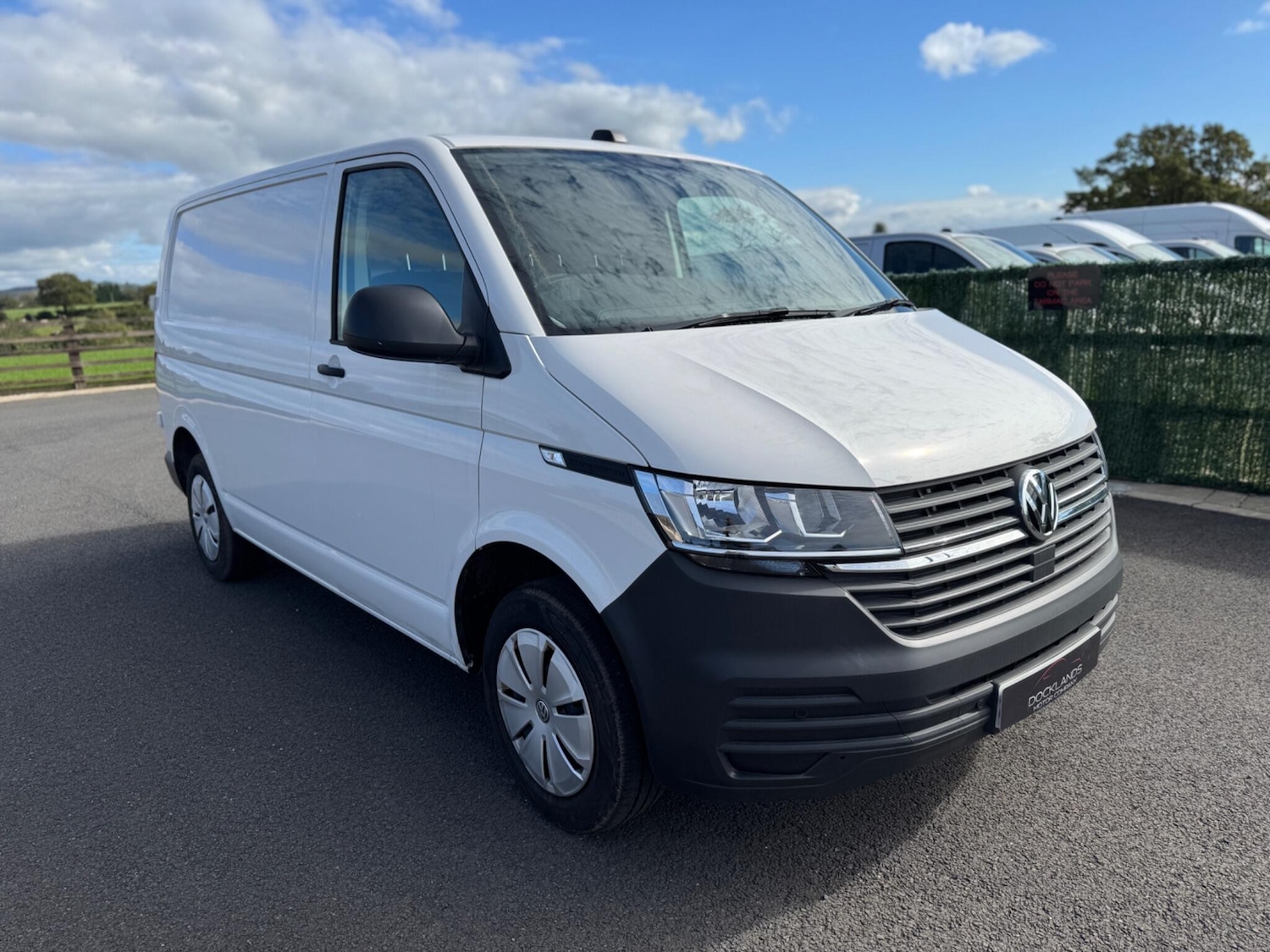 Used Volkswagen Transporter 2024 for sale - 76990326: Photo 4