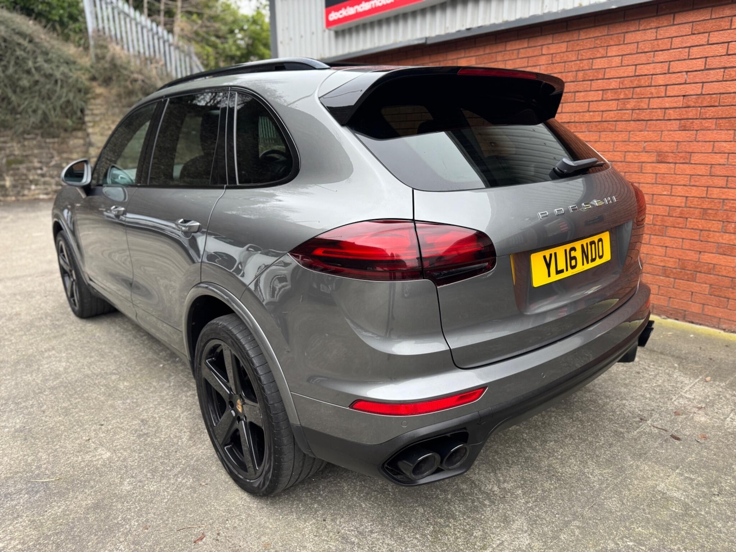 Used Porsche Cayenne 2016 for sale - 77425030: Photo 8