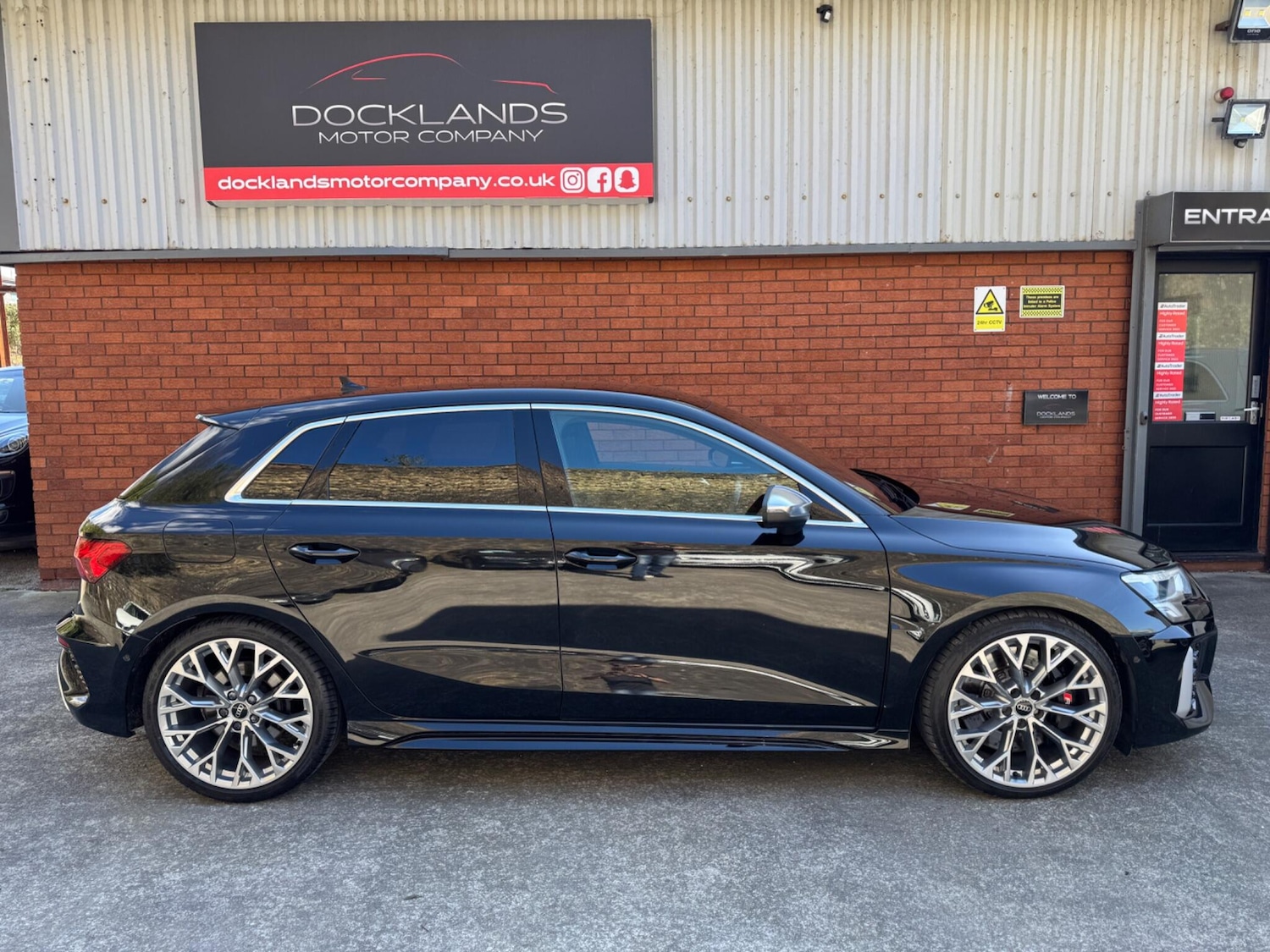 Used Audi RS3 2023 for sale - 78115325: Photo 6