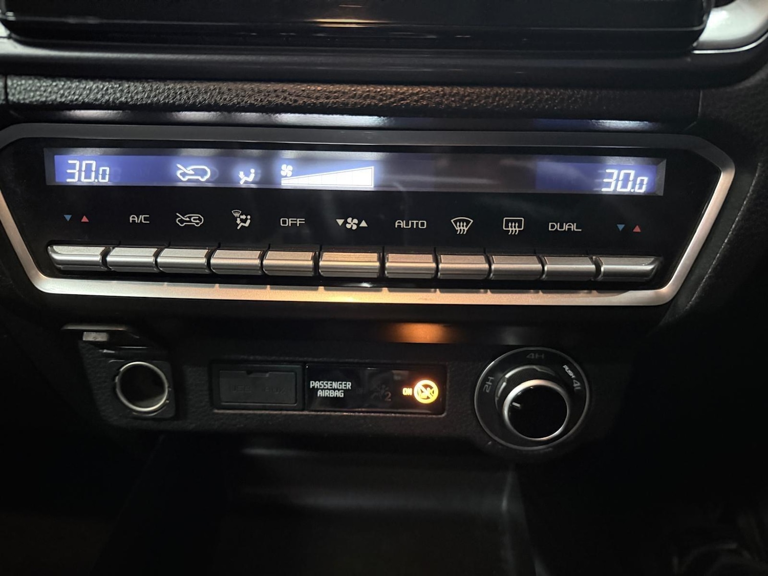 Used Isuzu D-Max 2022 for sale - 77015920: Photo 30