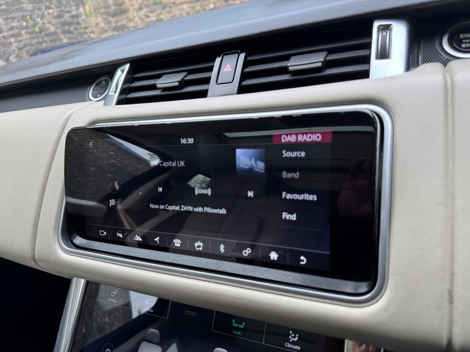 Used Land Rover Range Rover Sport 2018 for sale - 78116216: Photo 32