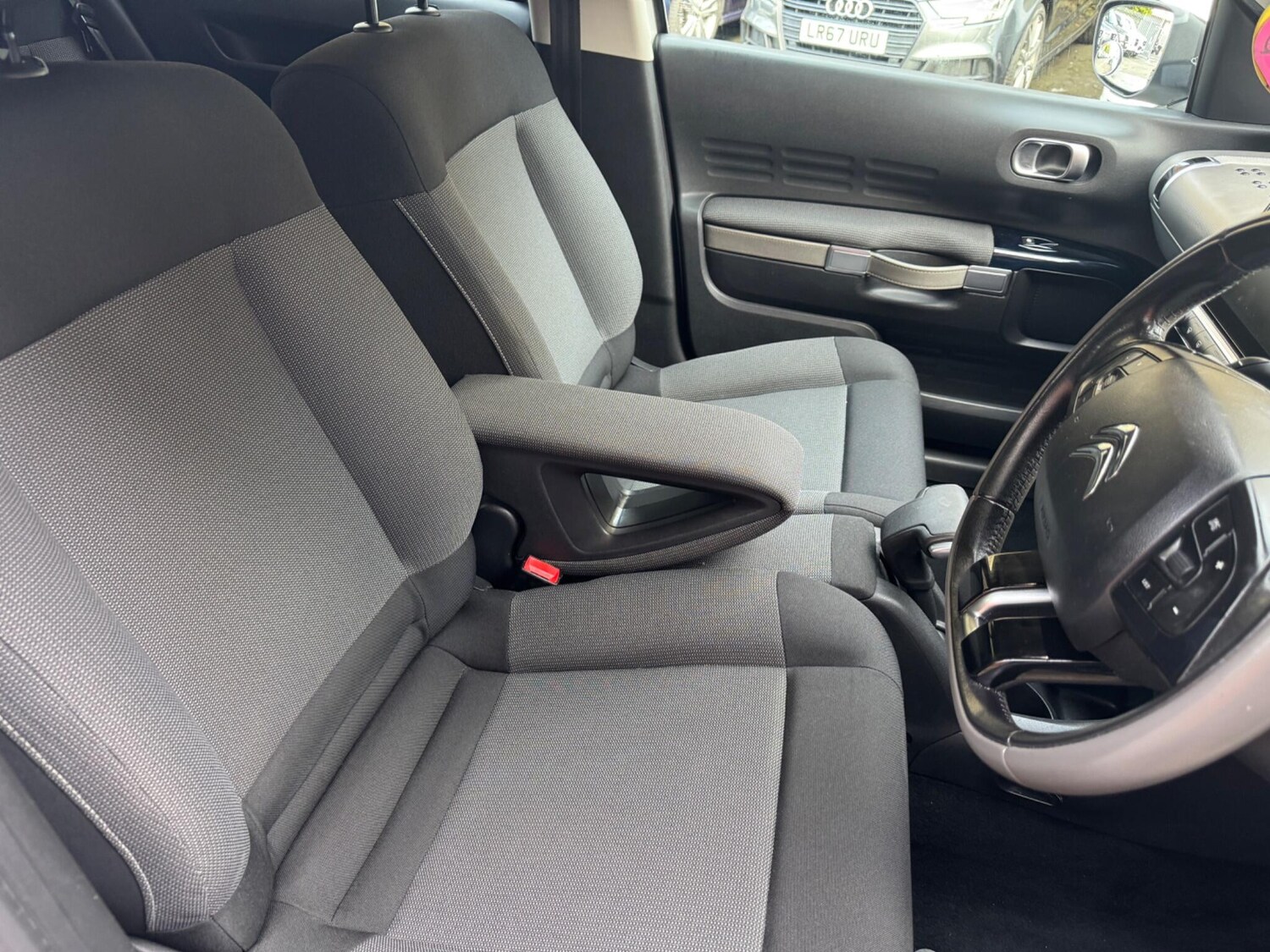 Used Citroen C4 Cactus for sale - 77537395: Photo 10