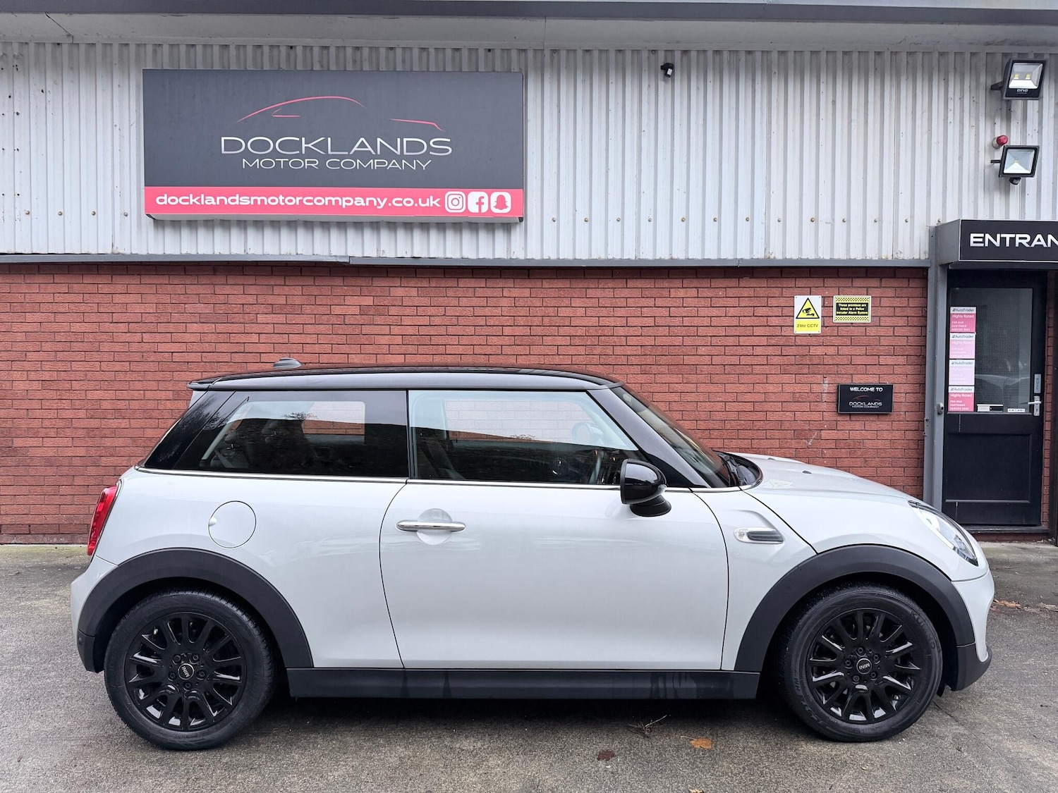 Used MINI Hatch 2017 for sale - 76992333: Photo 6