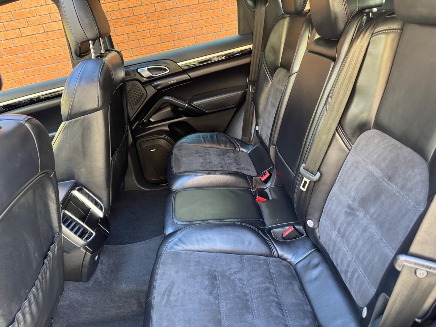 Used Porsche Cayenne 2018 for sale - 78115333: Photo 13