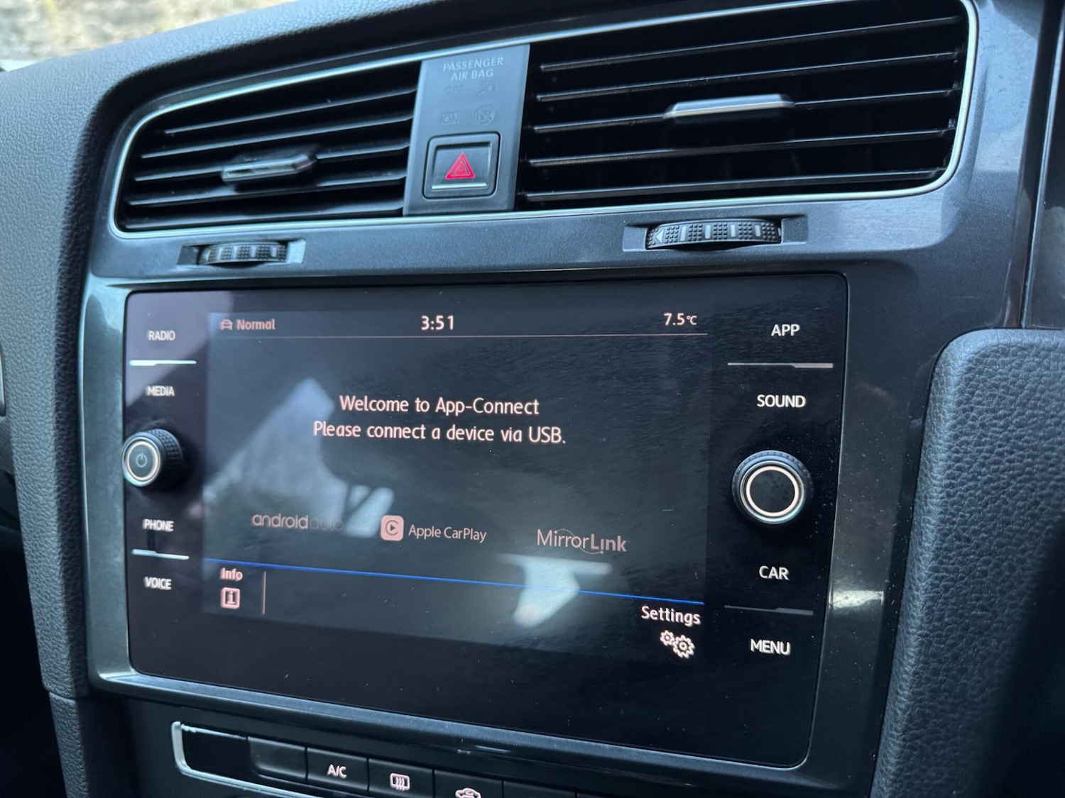 Used Volkswagen Golf 2018 for sale - 77253902: Photo 25