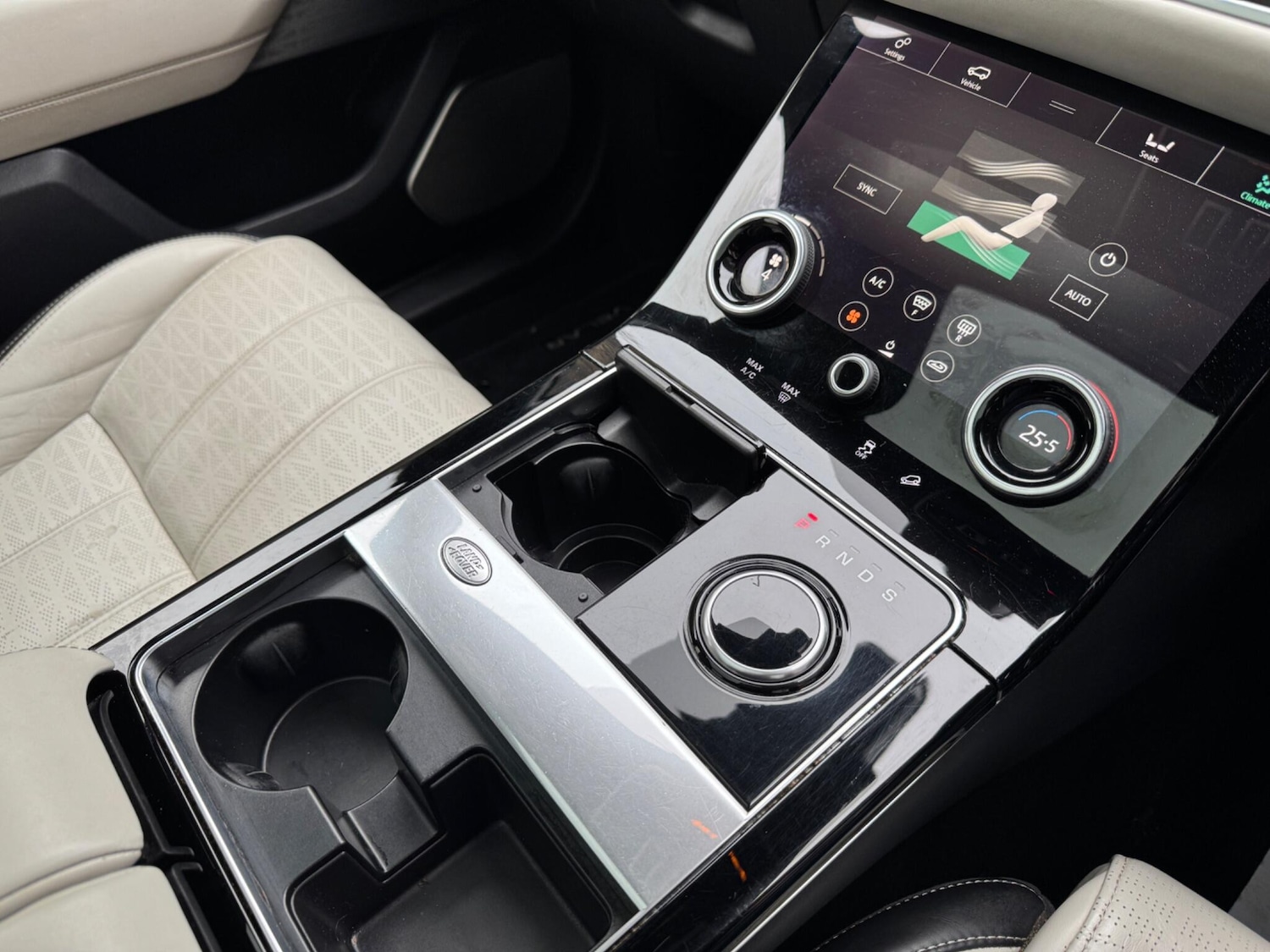 Used Land Rover Range Rover Velar 2017 for sale - 77611477: Photo 30