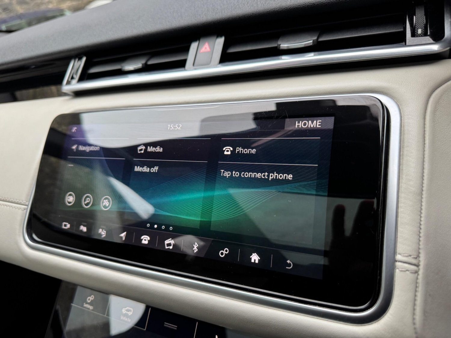 Used Land Rover Range Rover Velar 2017 for sale - 77611477: Photo 32