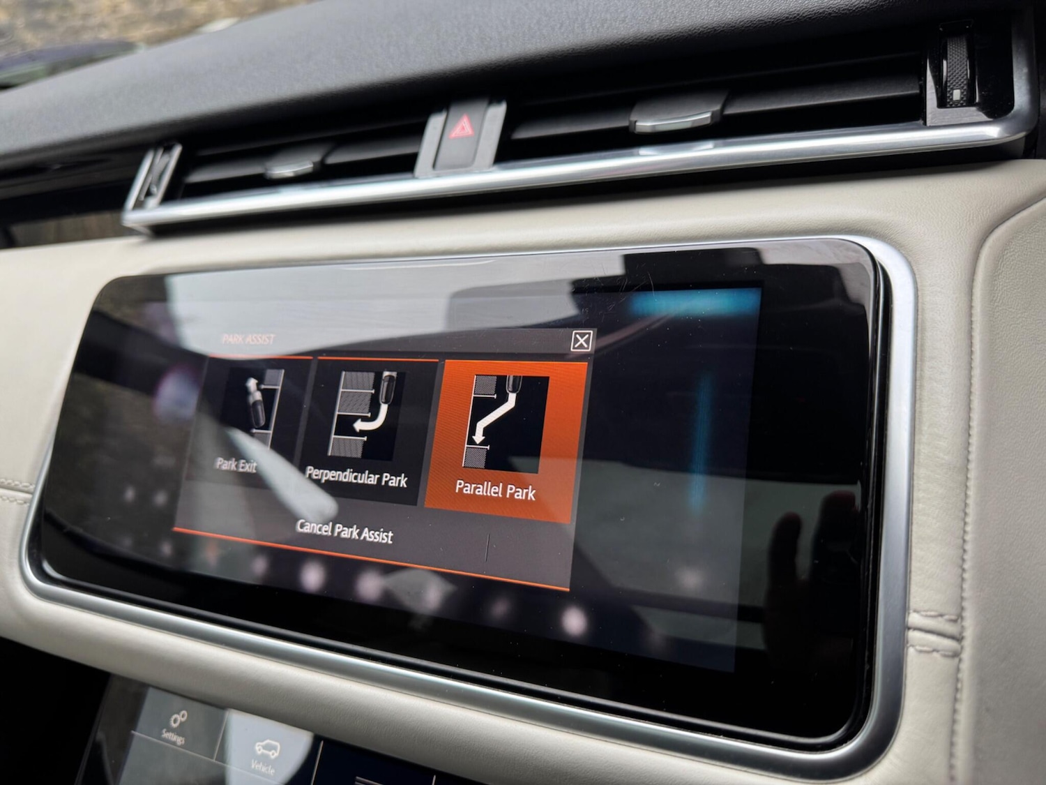 Used Land Rover Range Rover Velar 2017 for sale - 77611477: Photo 37