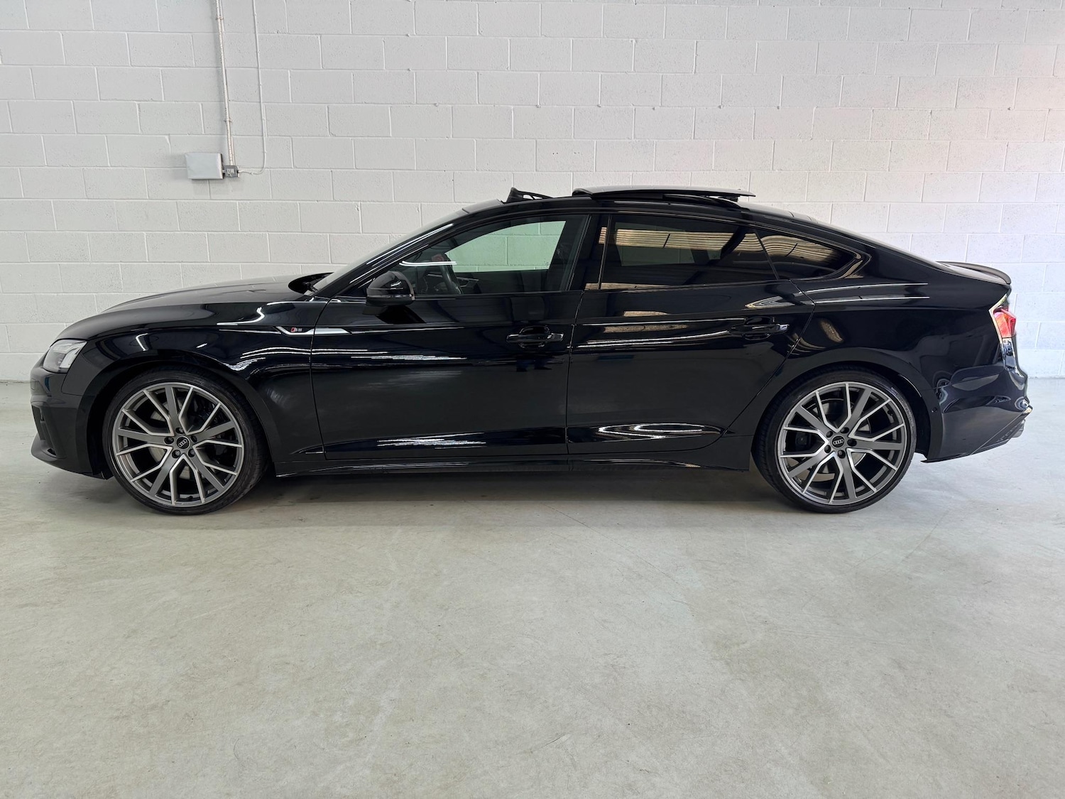 Used Audi A5 2023 for sale - 77017190: Photo 5